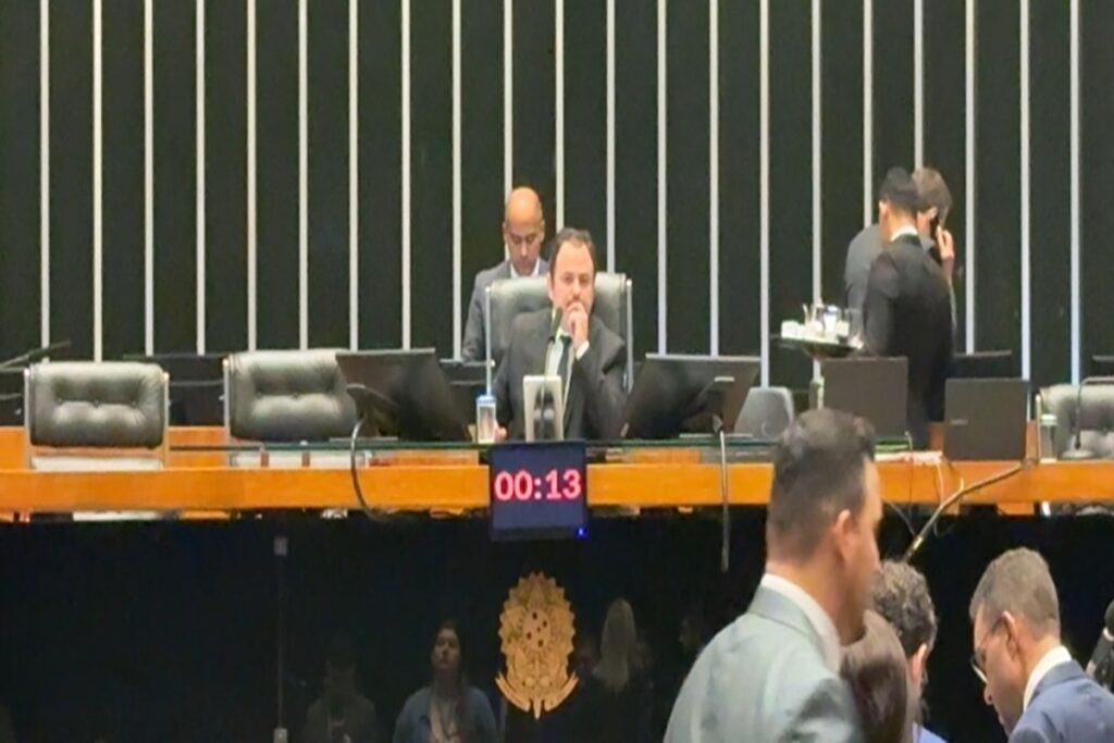 psol-joga-toalha-e-nao-acredita-que-possa-impedir-cassacao-de glauber