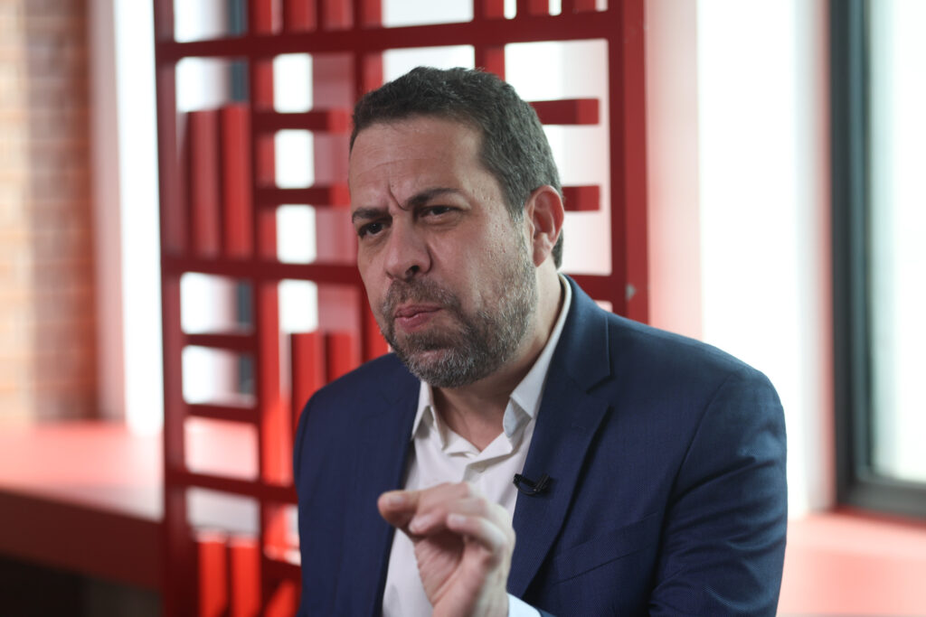 boulos-manda-exonerar-liderancas-do-psb-de-tabata-e-do-mdb-de-nunes