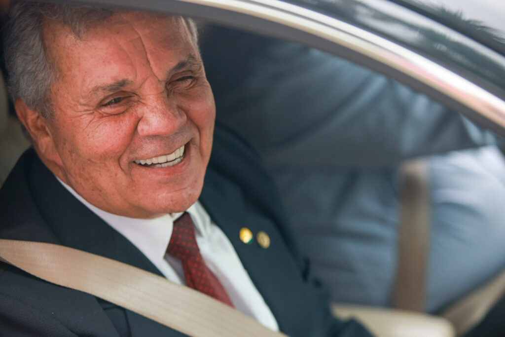 deputado-do-df-compara-lula-a-papai-noel-em-post-ironico.-veja