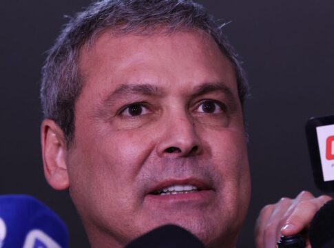 lider-do-pt-considera-escandalosa-decisao-de-votar-pl-da-dosimetria