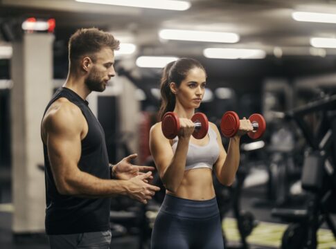 confira-quanto-tempo-leva-para-a-musculacao-mostrar-resultados