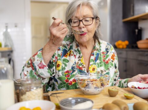 3-alimentos-para-comer-no-cafe-da-manha-e-ajudar-a-regular-a-glicose