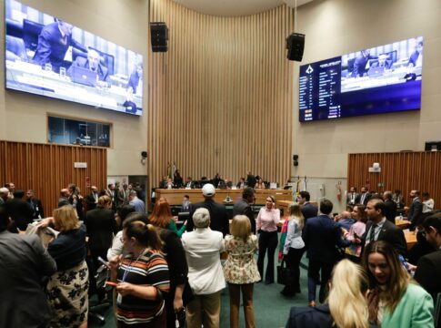 cldf-aprova-orcamento-de-r$-74,4-bilhoes-para-o-df-em-2026