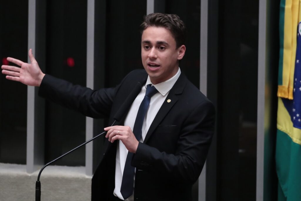 nikolas-reage-a-convite-de-flavio-bolsonaro-para-ministerio