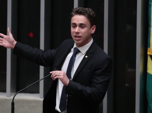 nikolas-reage-a-convite-de-flavio-bolsonaro-para-ministerio