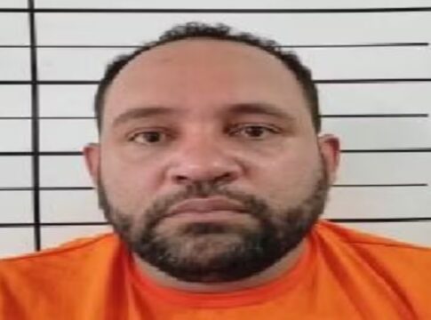 homem-que-obrigou-mulher-a-beber-oleo-e-ameacou-queima-la-e-condenado