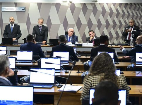 fim-da-escala-6×1:-veja-quais-os-proximos-passos-apos-aprovacao-na-ccj