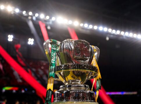 cruzeiro-e-corinthians-divulgam-escalacao-para-semi-da-copa-do-brasil