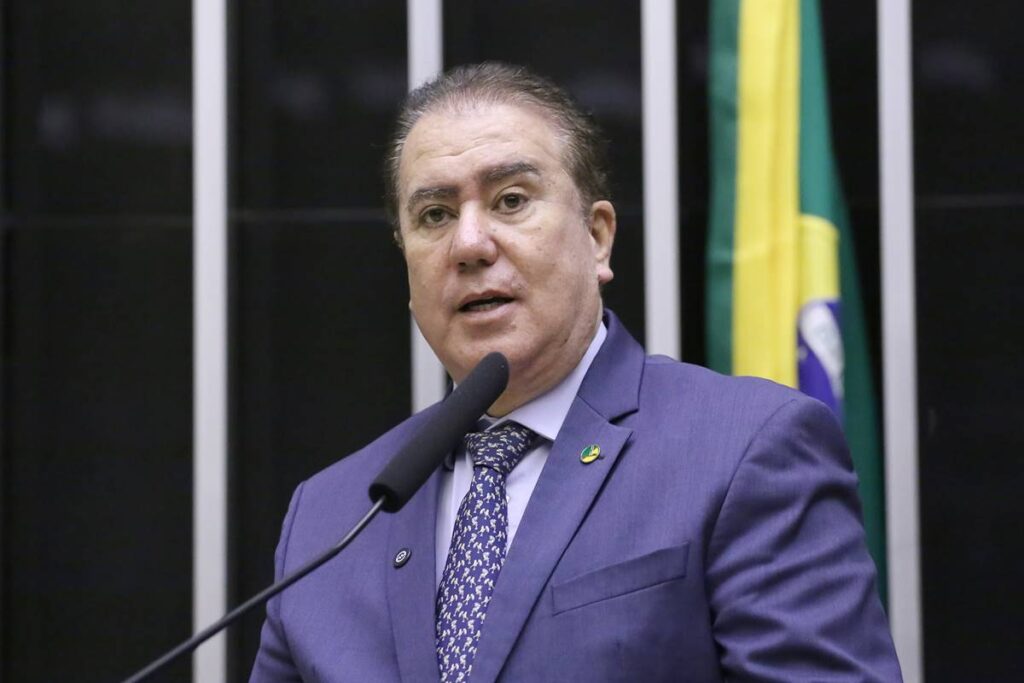 futuro-lider-do-psb-explica-por-que-votou-a-favor-da-dosimetria