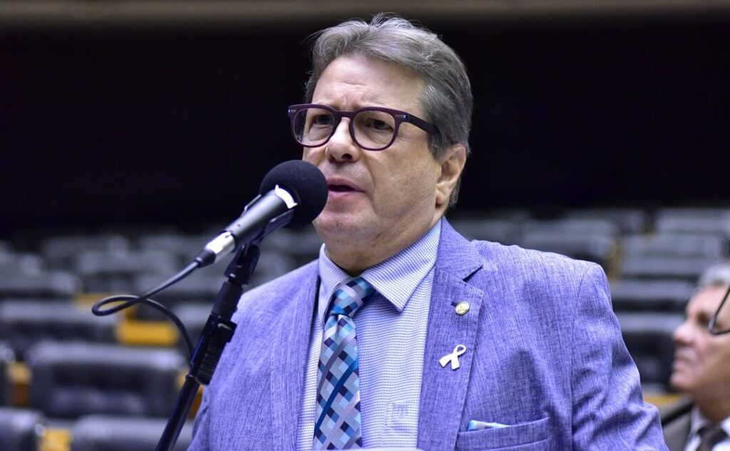 vice-lider-do-pl-e-destituido-de-cargo-apos-votar-a-favor-de-glauber