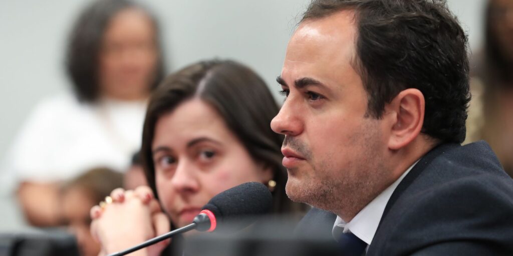 camara-decide-suspender-glauber-braga-por-6-meses