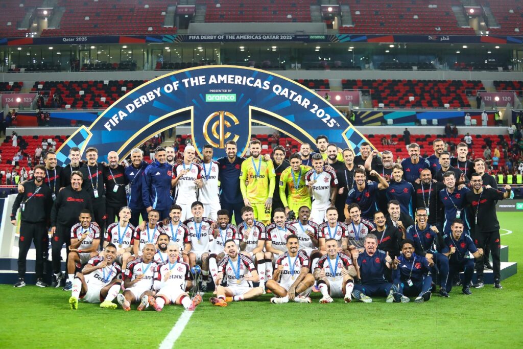 jornal-frances-exalta-elenco-do-flamengo-apos-vitoria-sobre-cruz-azul