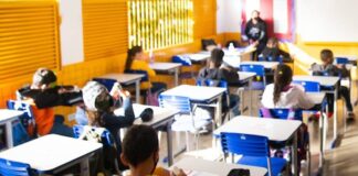 veja-em-valores-quanto-fica-gratificacao-de-professores-do-df-com-reajuste