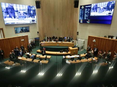 com-orcamento-e-outros-textos-aprovados,-cldf-encerra-votacoes-em-2025