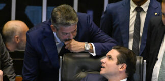 saudade-do-ex?-motta-e-lira-viram-assunto-em-festa-de-ministro-de-lula