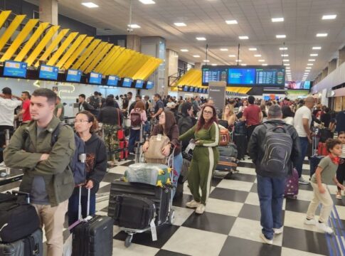 aeroportos-de-sp-tem-novos-voos-cancelados-por-conta-de-vendaval