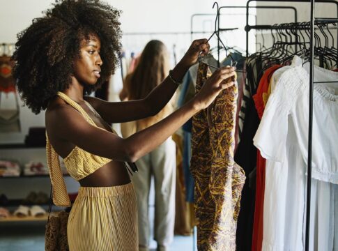 ibge:-vendas-no-varejo-seguem-em-alta-e-crescem-0,5%-em-outubro