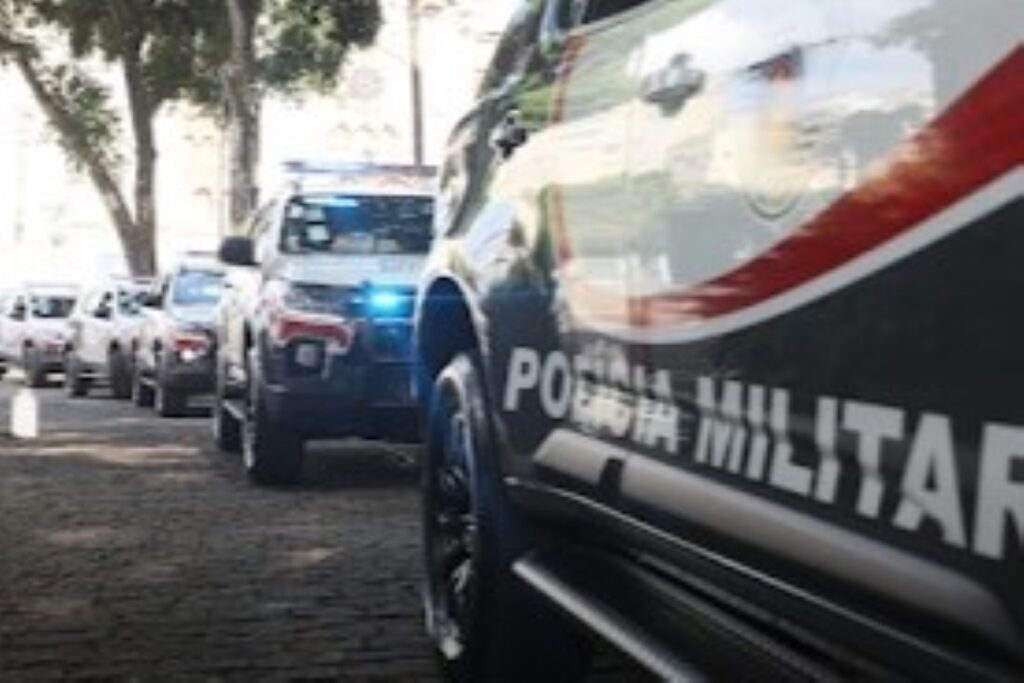 homem-mata-pai-decapitado-com-uma-enxada-e-alega-ter-ouvido-vozes