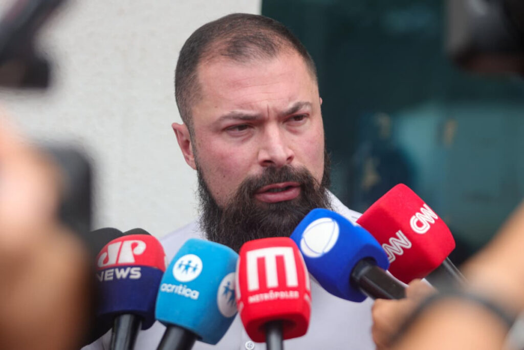 bilynskyj-avalia-cela-e-diz-que-bolsonaro-vive-“regime-de-solitaria”