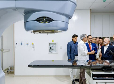 lula-inaugura-servicos-de-radioterapia-em-cinco-cidades-do-pais