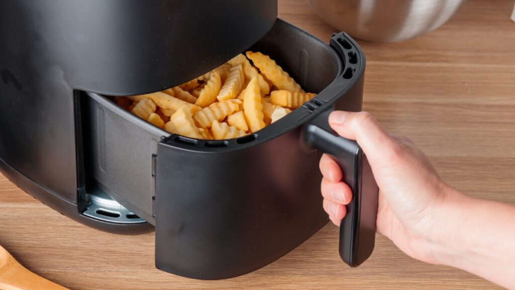 batata-frita-caseira-crocante-na-airfryer