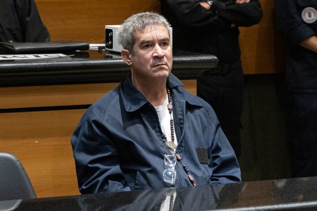 oficial-da-marinha-e-condenado-a-80-anos-de-prisao-por-matar-sogros