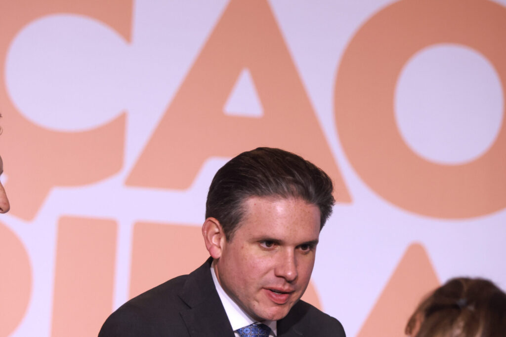 apos-tumulto-e-agressoes,-motta-recebe-imprensa-para-esclarecer-caso