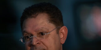 sostenes-chama-moraes-de-“ditador-psicopata”-apos-decisao-sobre-zambelli