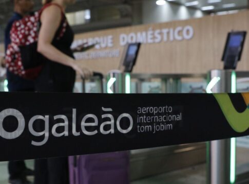 ventania-que-atingiu-sp-provocou-cancelamento-de-voos-no-rio