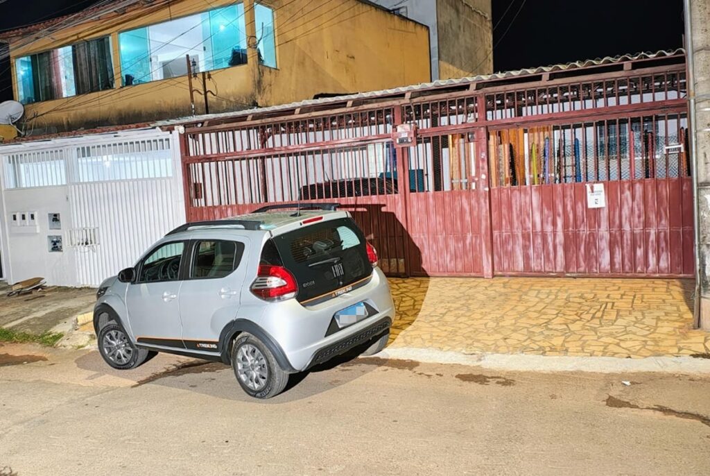 “nariz-dela-sangrava”,-diz-vizinha-de-casa-onde-bebe-morreu-enforcada