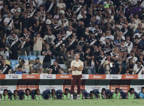 zubeldia-aponta-equilibrio-apos-derrota-do-fluminense-para-o-vasco