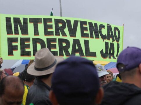 a-(des)alma-do-fascismo-(por-ricardo-guedes)