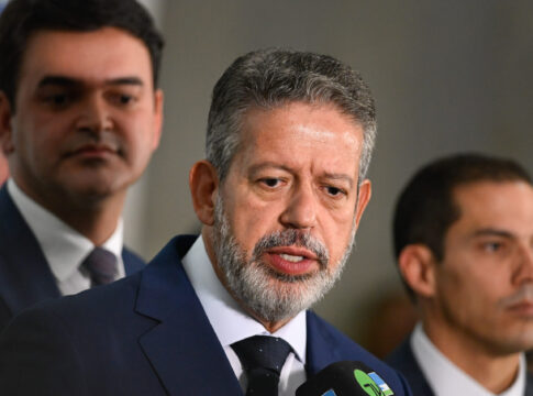 a-reacao-de-lira-a-operacao-da-pf-contra-sua-ex-assessora