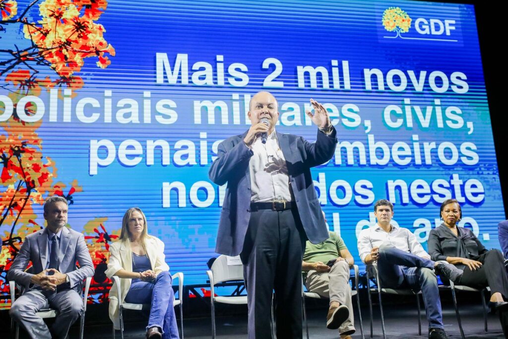 ibaneis-assina-nova-reducao-de-intersticio-para-bombeiros-e-pms