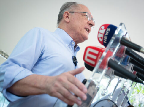 alckmin:-“nao-tem-sentido”-o-brasil-ter-2a-maior-taxa-de-juro-do-mundo