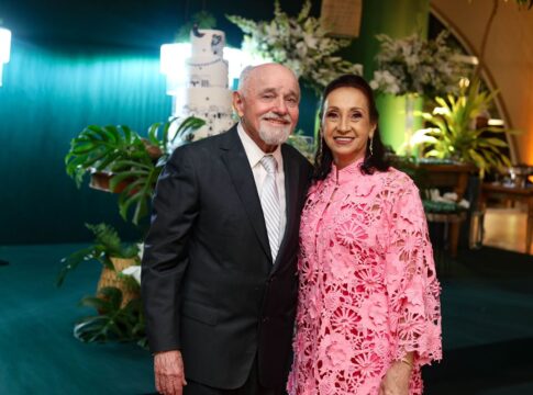 francisco-machado-reune-amigos-e-familiares-para-brindar-seus-80-anos