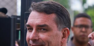 flavio-bolsonaro-faz-avaliacao-positiva-apos-trump-derrubar-magnitsky