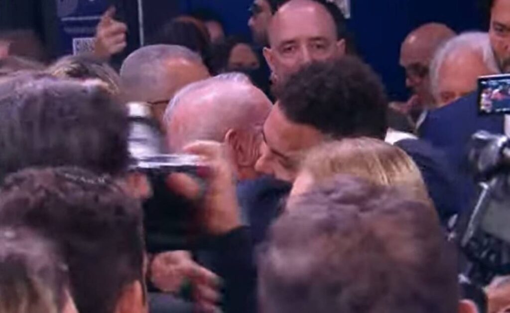 o-abraco-de-lula-em-ronaldo-fenomeno