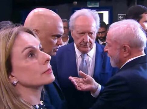 lula-e-moraes-cochicham-em-dia-de-suspensao-da-magnitsky