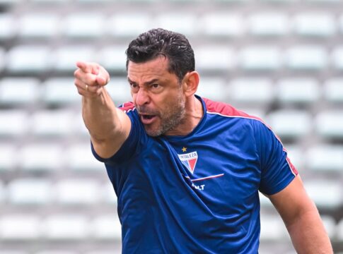 fred-pode-conquistar-primeiro-titulo-como-treinador-neste-domingo