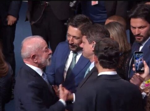 lula-brinca-que-falta-de-energia-em-sp-e-“culpa-do-tarcisio”