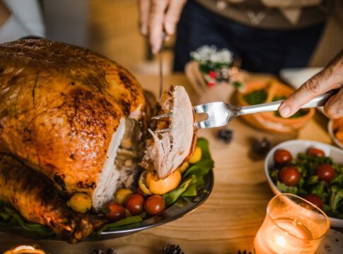 frango-assado-com-laranja-para-um-natal-aromatico-e-suculento