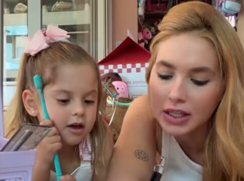 virginia-fonseca-e-criticada-ao-expor-sessao-de-terapia-de-maria-flor