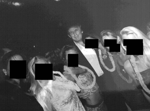 trump-minimiza-fotos-divulgadas-com-epstein:-“nada-demais”