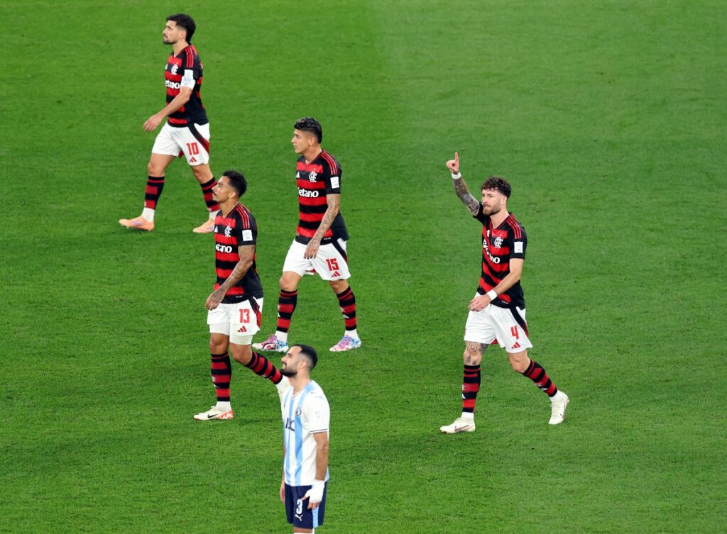 flamengo-abre-placar-sobre-pyramids-no-intercontinental;-siga-ao-vivo