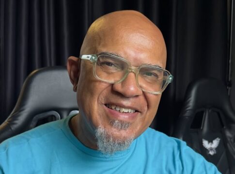 clemente,-da-plebe-rude,-passa-por-cirurgia-apos-mal-estar-em-show