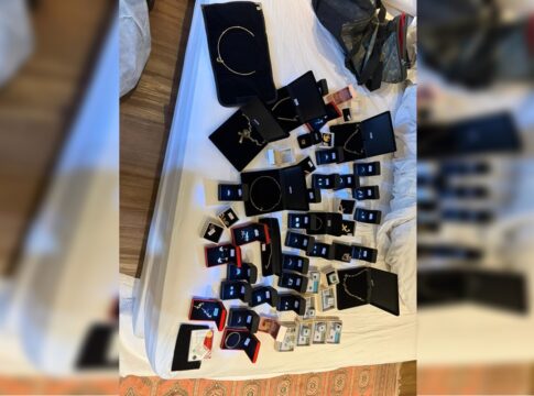 veja-joias-achadas-em-operacao-que-teve-como-alvo-ex-assessora-de-lira