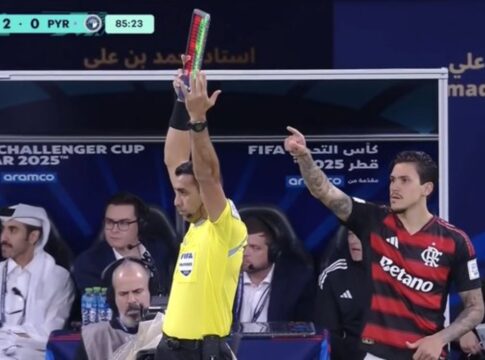 pedro,-atacante-do-flamengo,-volta-a-entrar-em-campo-apos-52-dias