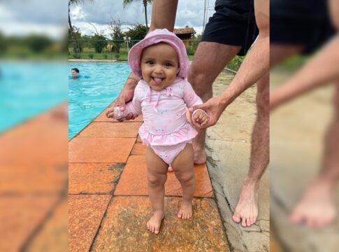 “alma-rasgada”,-desabafa-mae-de-bebe-que-morreu-enforcada-em-creche