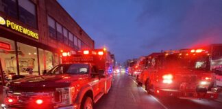 atirador-que-matou-estudantes-em-universidade-dos-eua-continua-em-fuga